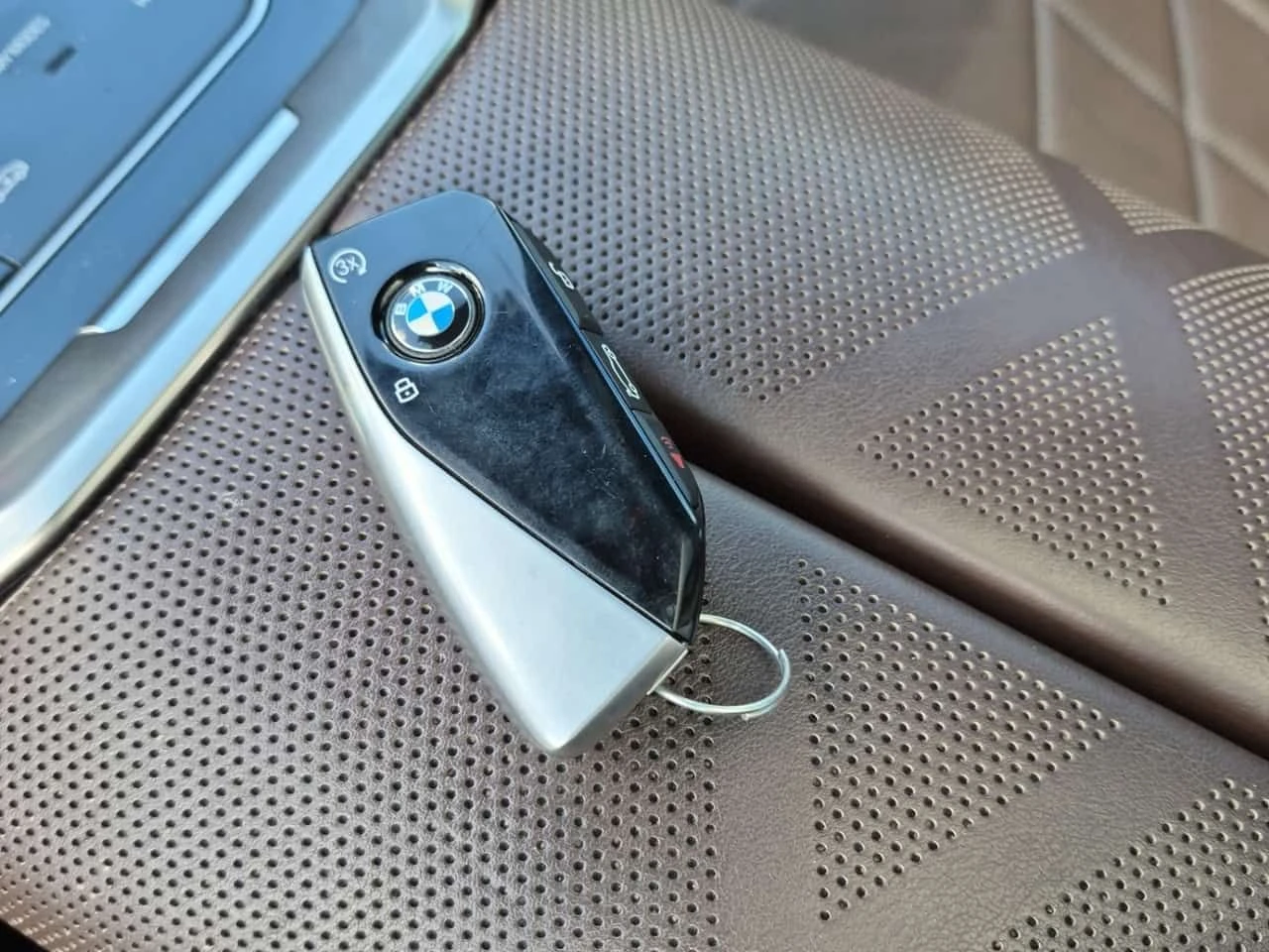 BMW 760 xDrive , снимка 10 - Автомобили и джипове - 54941273