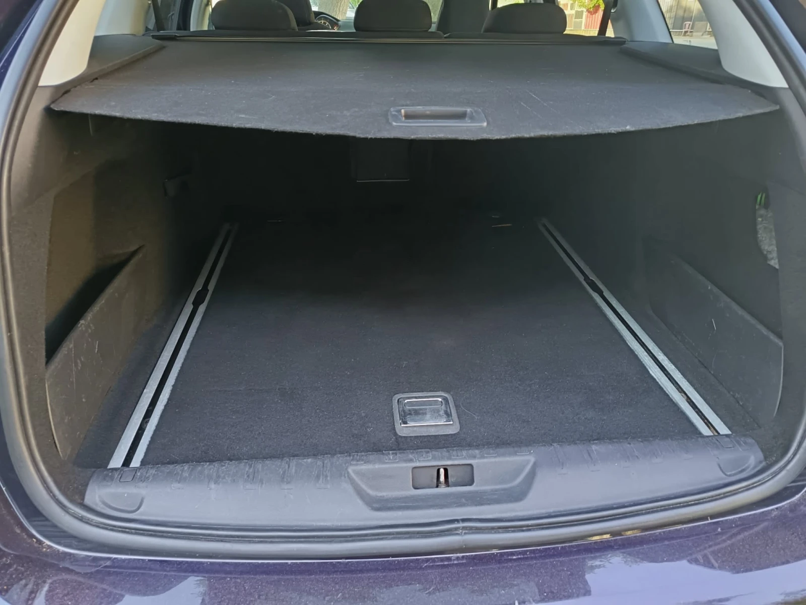 Peugeot 308 1, 6 blue HDI, снимка 13 - Автомобили и джипове - 55106050