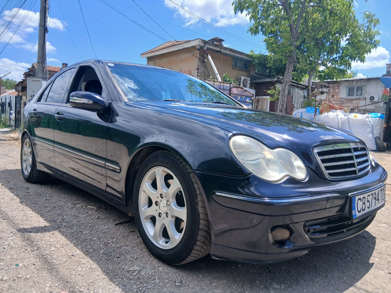 Mercedes-Benz C 220 Фейслифт, снимка 8 - Автомобили и джипове - 55226845
