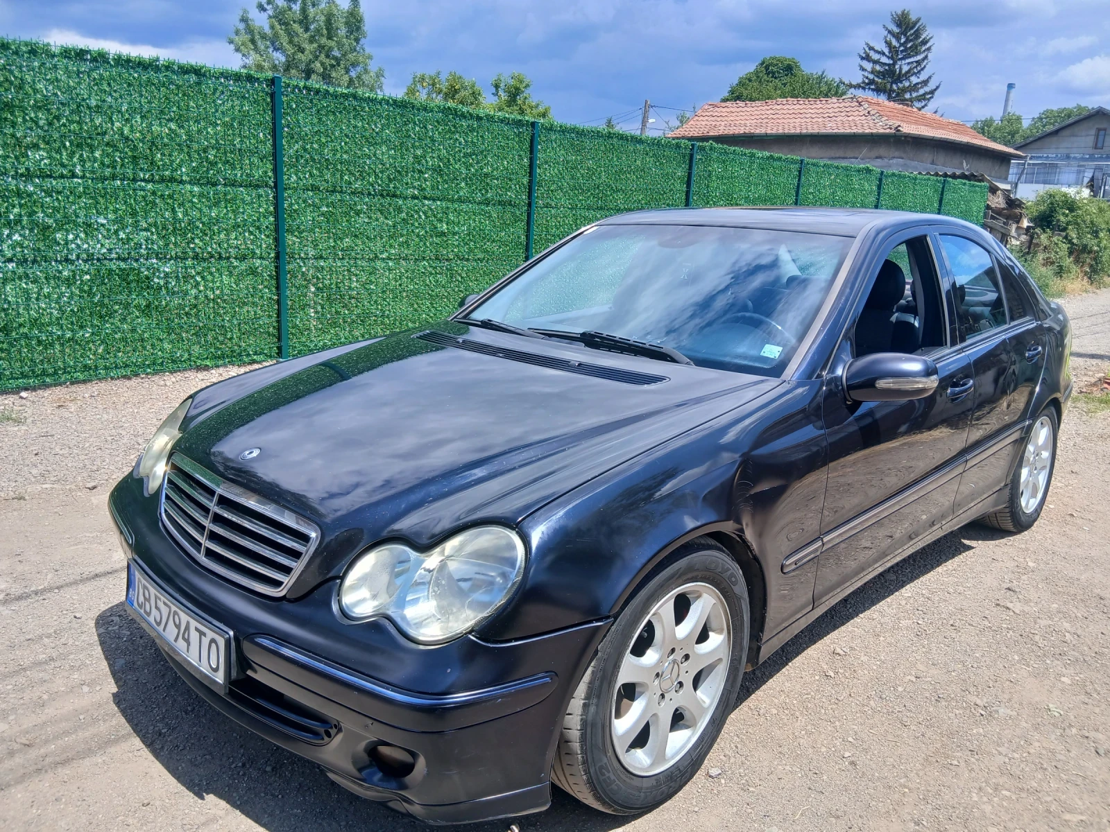 Mercedes-Benz C 220 Фейслифт, снимка 3 - Автомобили и джипове - 55226845