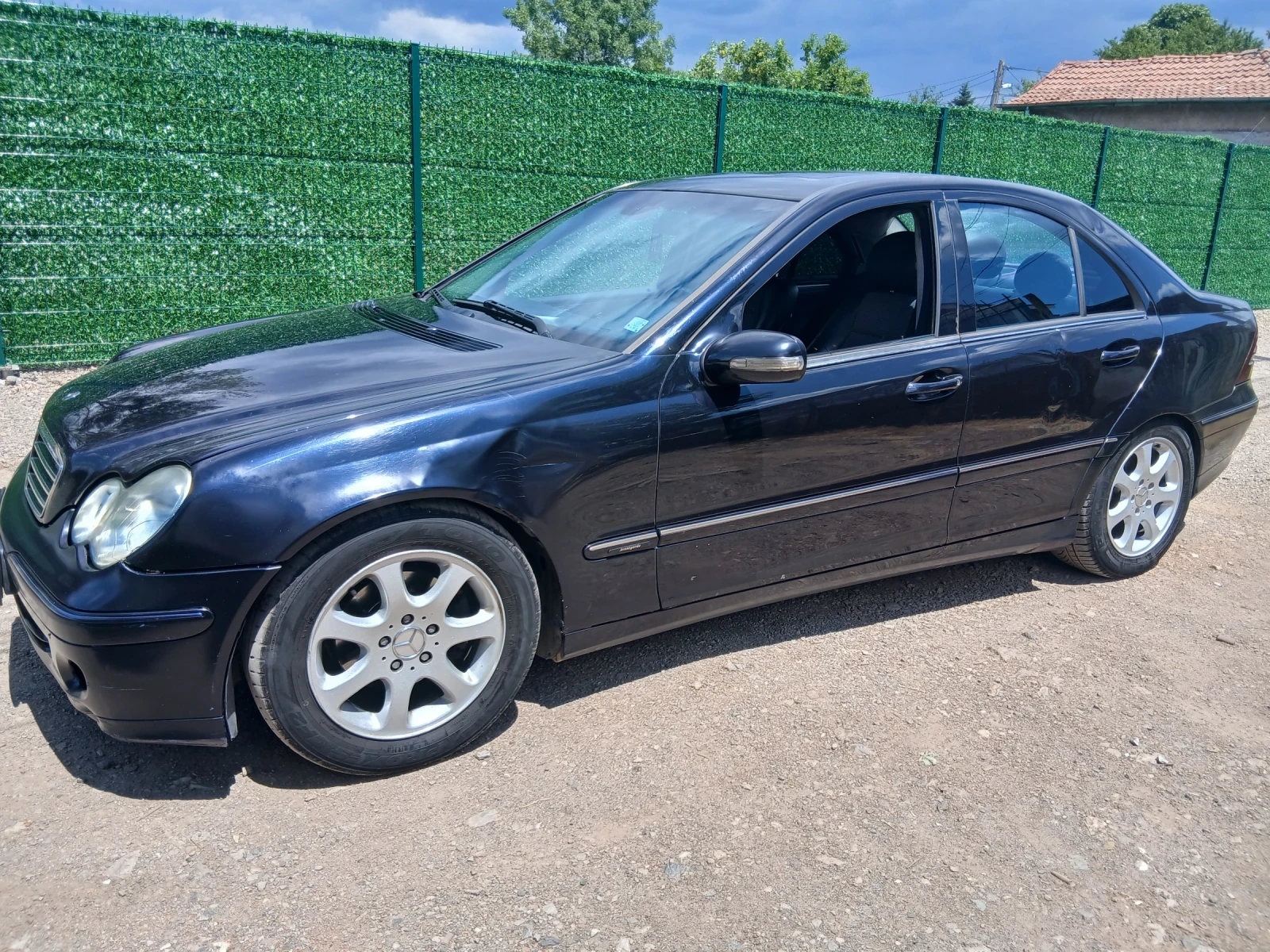Mercedes-Benz C 220 Фейслифт, снимка 9 - Автомобили и джипове - 55226845