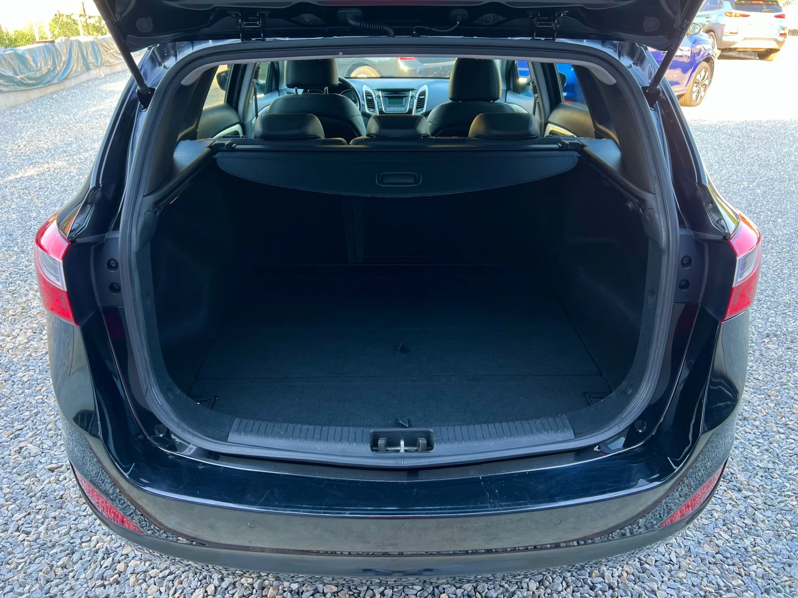 Hyundai I30 1.6i ШВЕЙЦАРИЯ, снимка 5 - Автомобили и джипове - 55384476