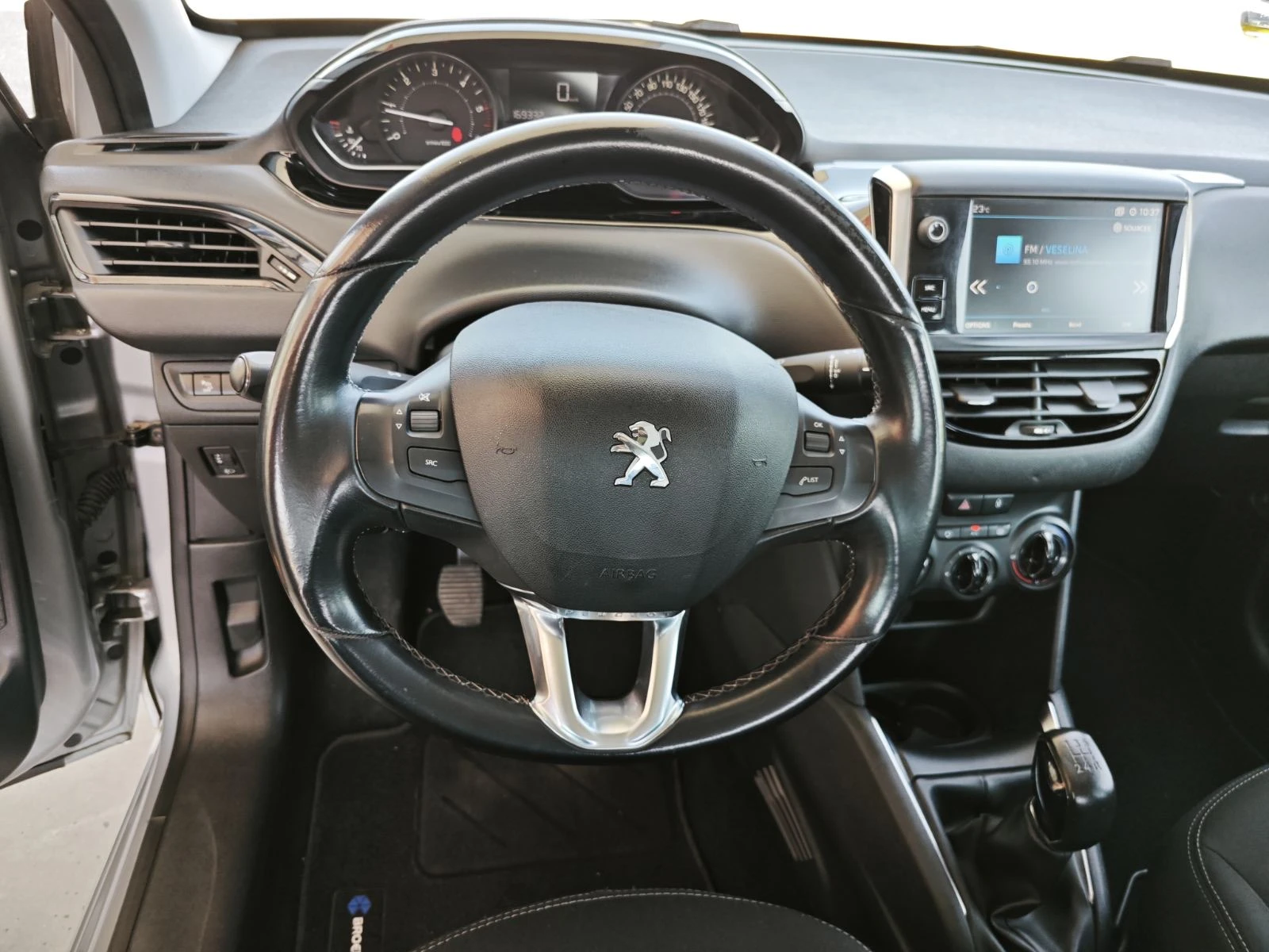 Peugeot 208, снимка 3 - Автомобили и джипове - 55722840