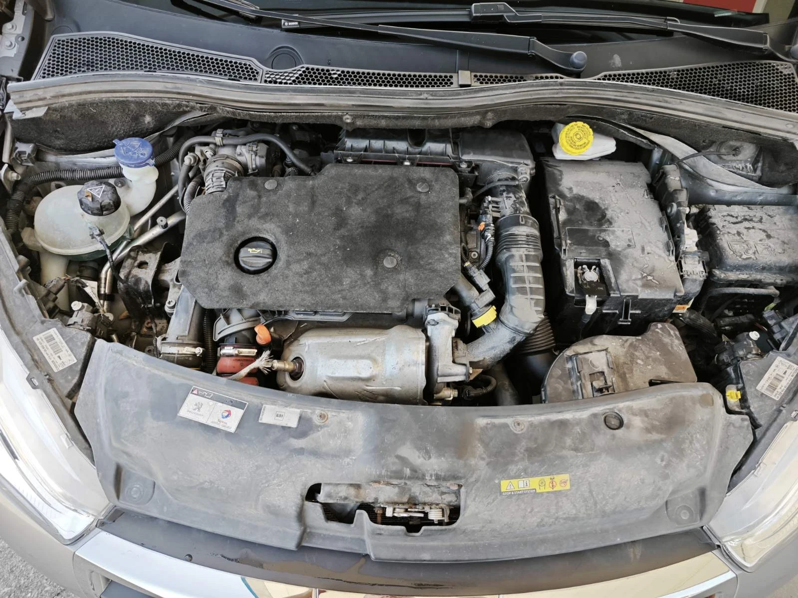 Peugeot 208, снимка 2 - Автомобили и джипове - 55722840