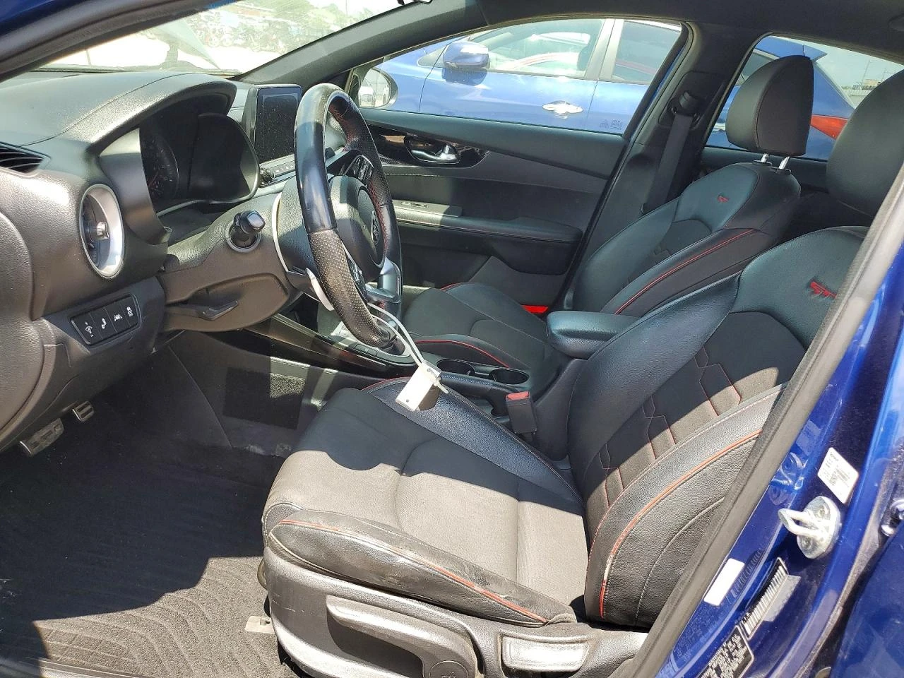 Kia Forte 1.6l Gt, снимка 7 - Автомобили и джипове - 56051627