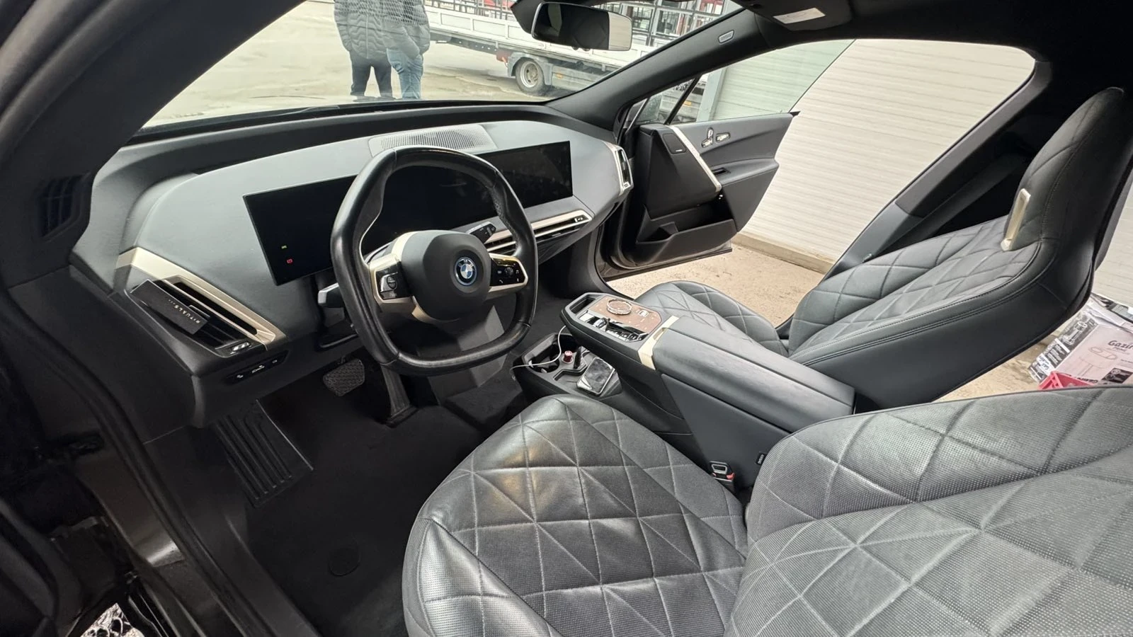 BMW iX 50, снимка 9 - Автомобили и джипове - 56429927