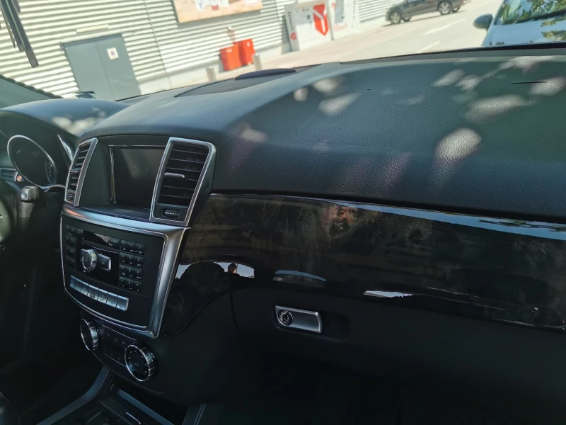 Mercedes-Benz ML 350 BLUETEC 4MATIC Релни. Км!!!, снимка 16 - Автомобили и джипове - 52657986