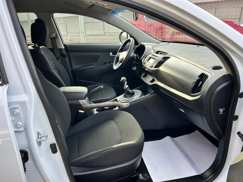 Kia Sportage 1.7CRDI 2WD, снимка 14 - Автомобили и джипове - 52635469