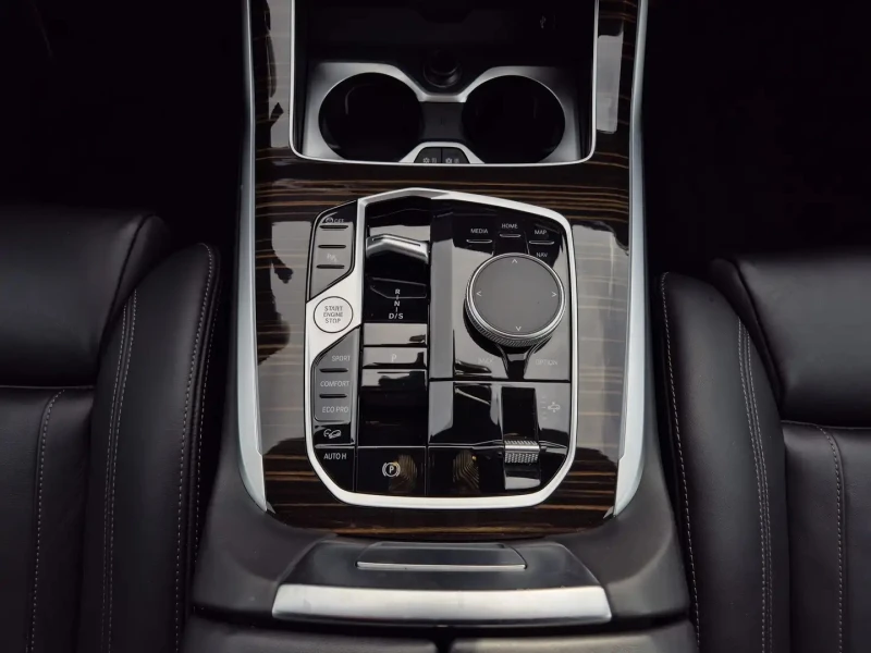 BMW X7 4.0d xDrive M Sport Paket, снимка 9 - Автомобили и джипове - 53198484