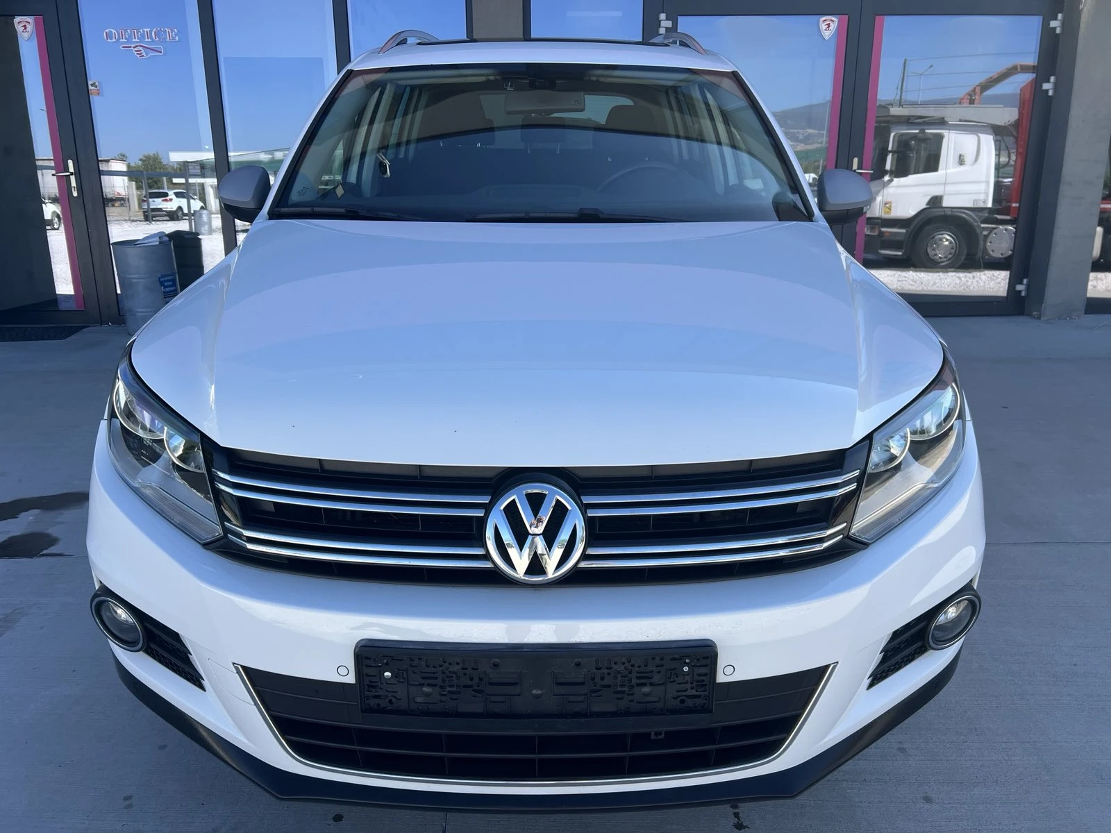 VW Tiguan 2.0 TDi ПРОДАДЕНО, снимка 1