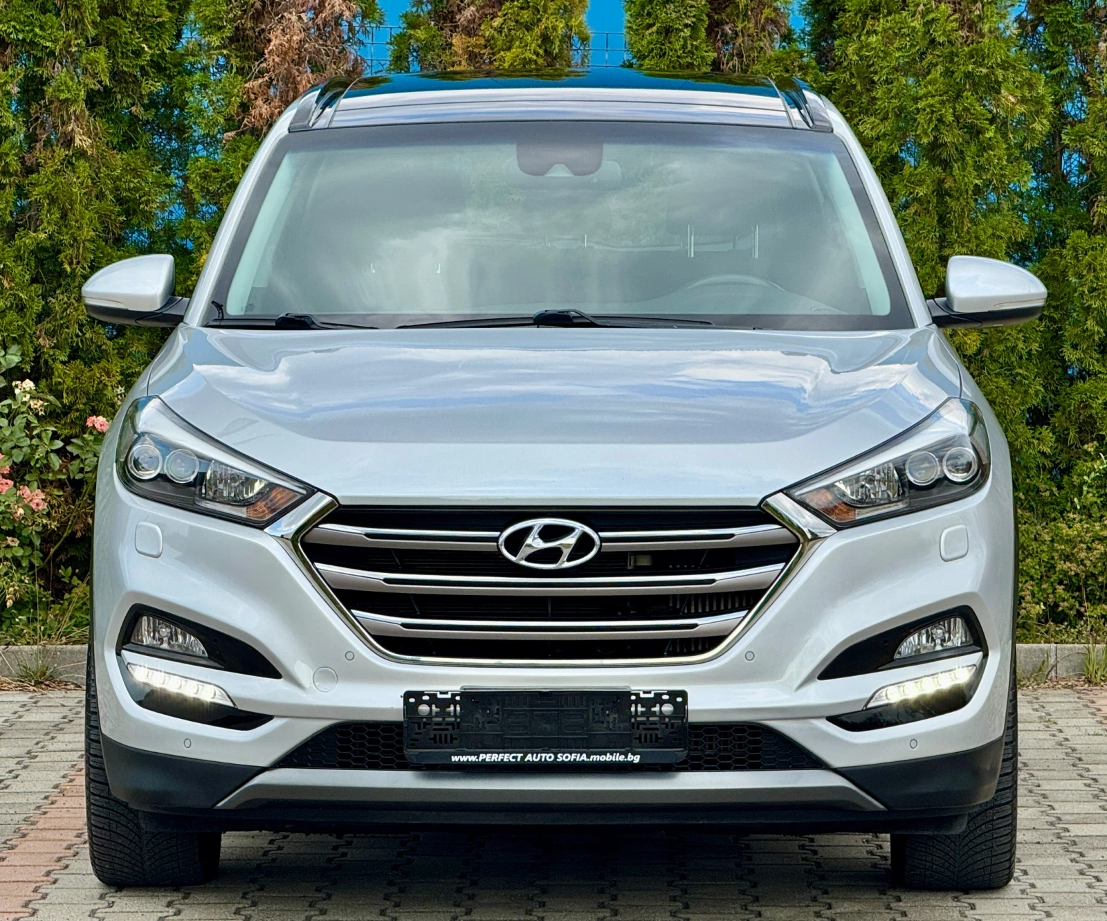 Hyundai Tucson 2.0D-ПАНОРАМА-KEYKESS-НАВИ-КАМЕРА-165Х.КМ-ОТЛИЧНА - изображение 7