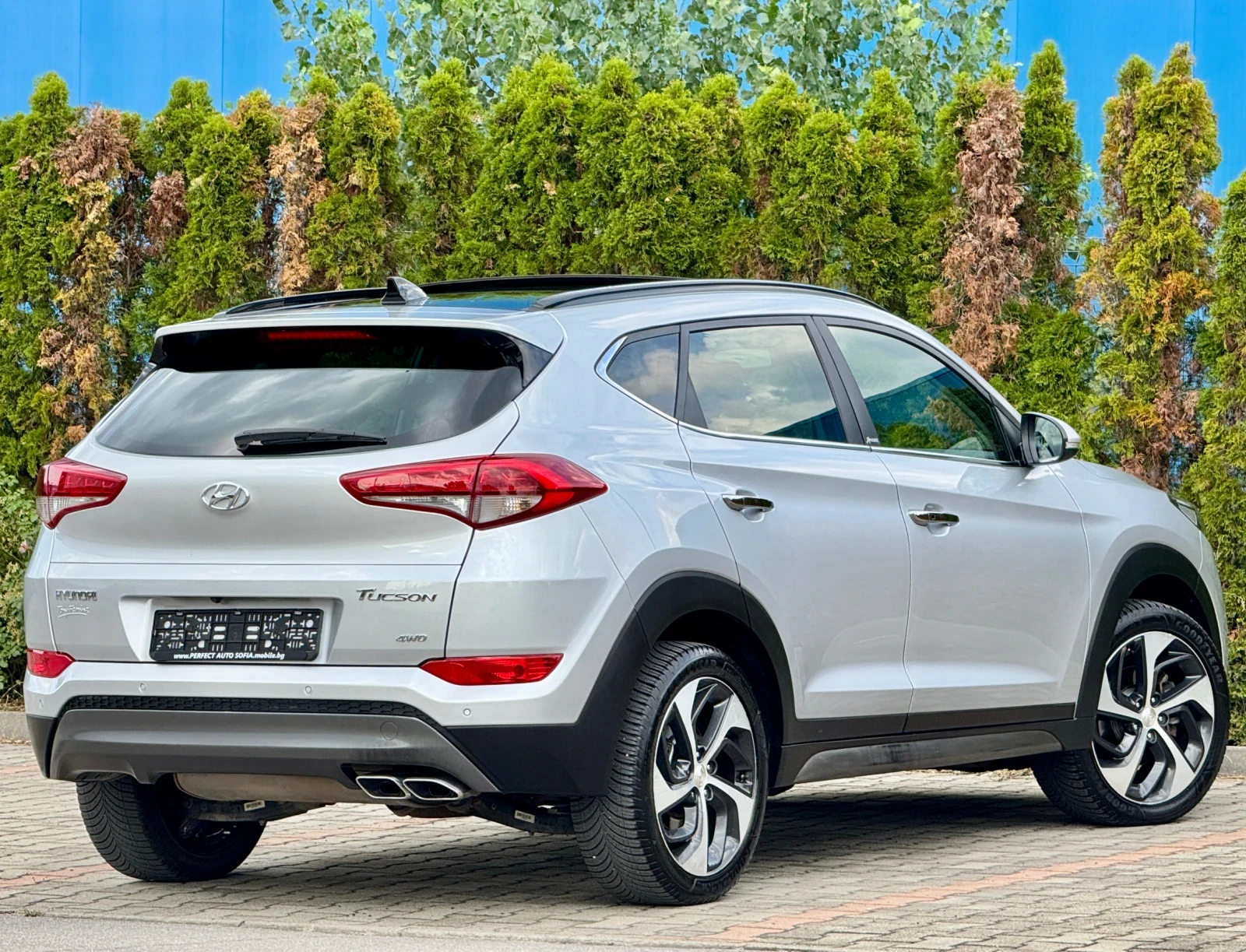 Hyundai Tucson 2.0D-ПАНОРАМА-KEYKESS-НАВИ-КАМЕРА-165Х.КМ-ОТЛИЧНА - изображение 5