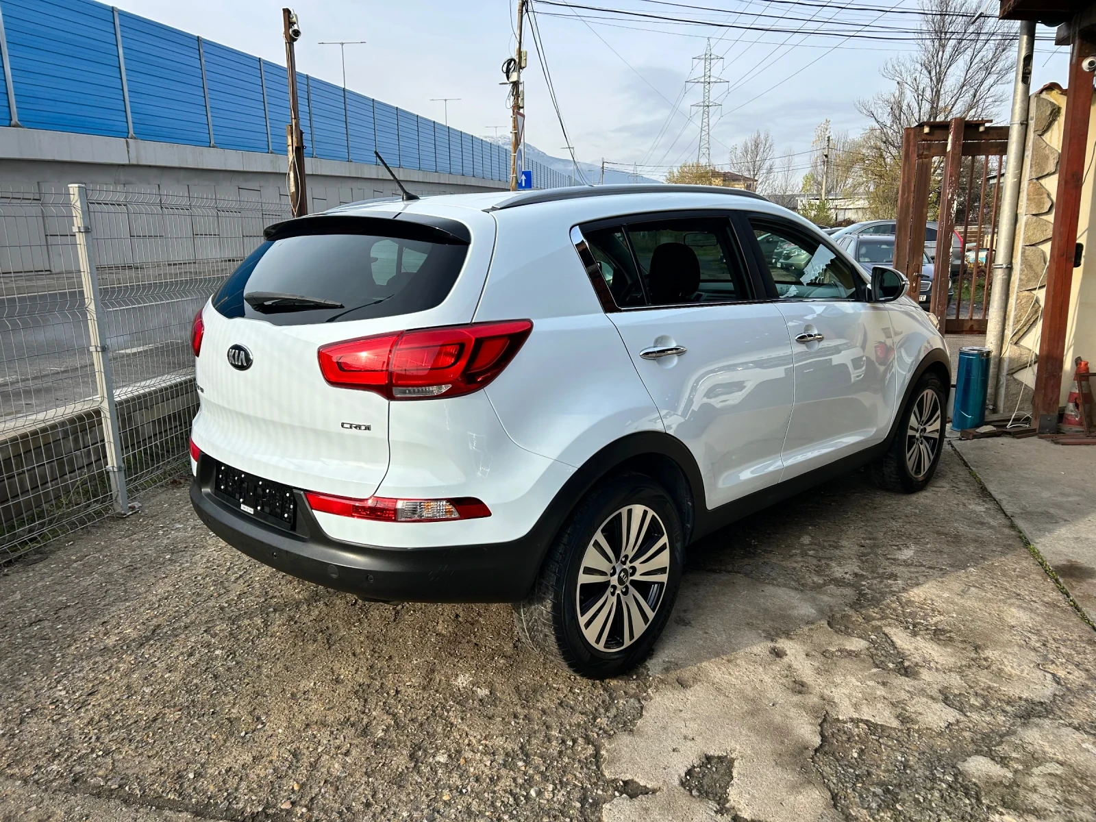 Kia Sportage 1.7CRDI 2WD - изображение 4