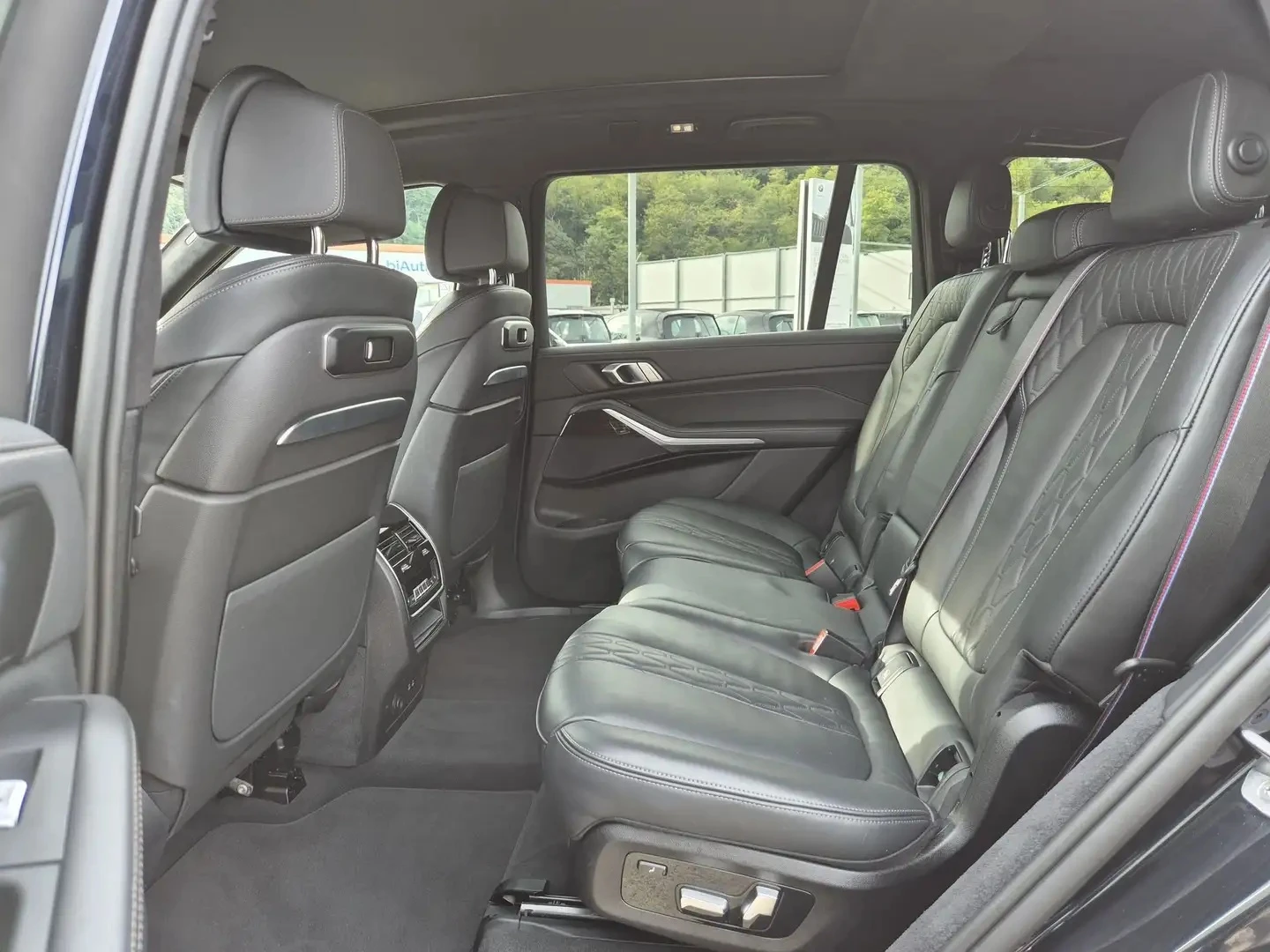 BMW X7 4.0d xDrive M Sport Paket - изображение 6
