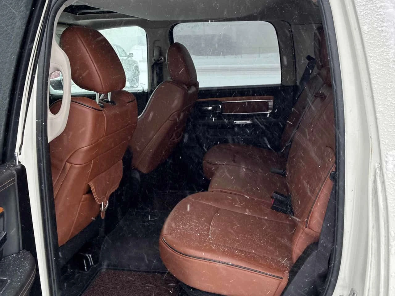 Dodge RAM 1500 * Longhorn * PANO* KEYLESS* ПОДГРЕВ* , снимка 17 - Автомобили и джипове - 53830408