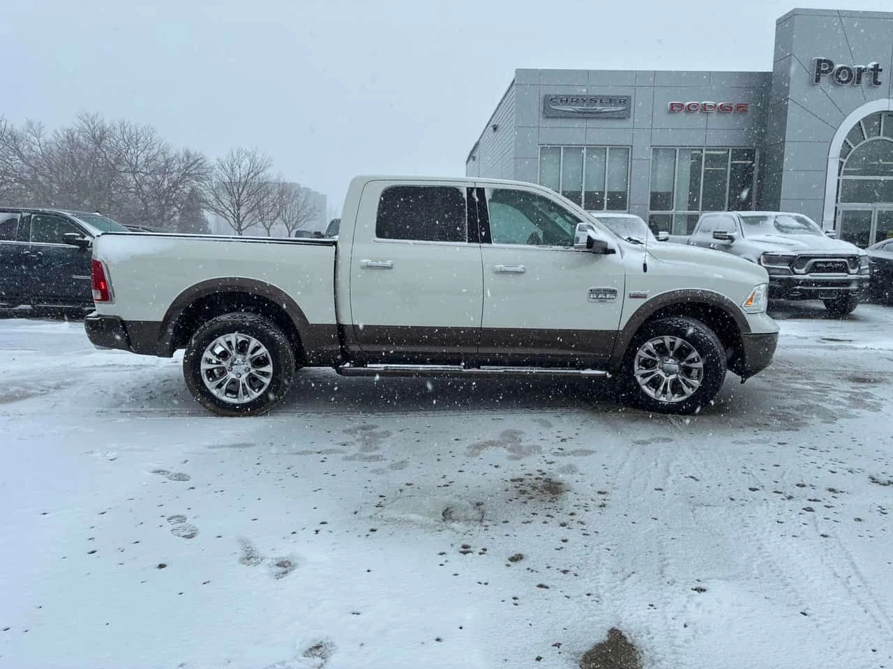 Dodge RAM 1500 * Longhorn * PANO* KEYLESS* ПОДГРЕВ* , снимка 3 - Автомобили и джипове - 53830408