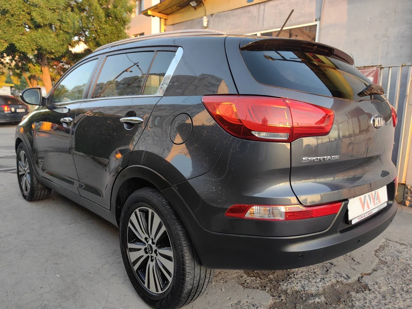 Kia Sportage 1, 7crdi-116к.с Новия Фейс Навигация Кар Плей, снимка 2 - Автомобили и джипове - 54314166