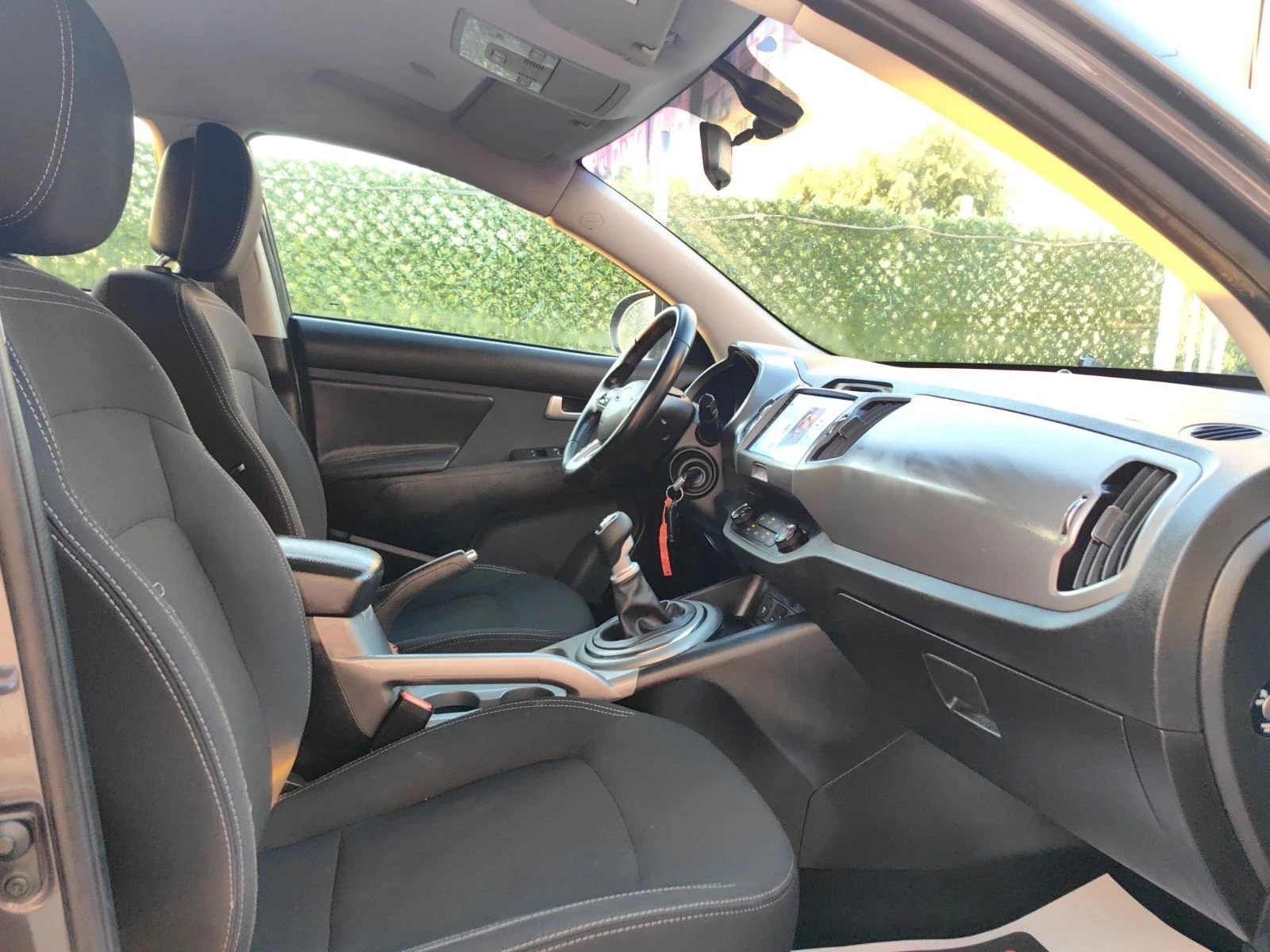 Kia Sportage 1, 7crdi-116к.с Новия Фейс Навигация Кар Плей, снимка 12 - Автомобили и джипове - 54314166
