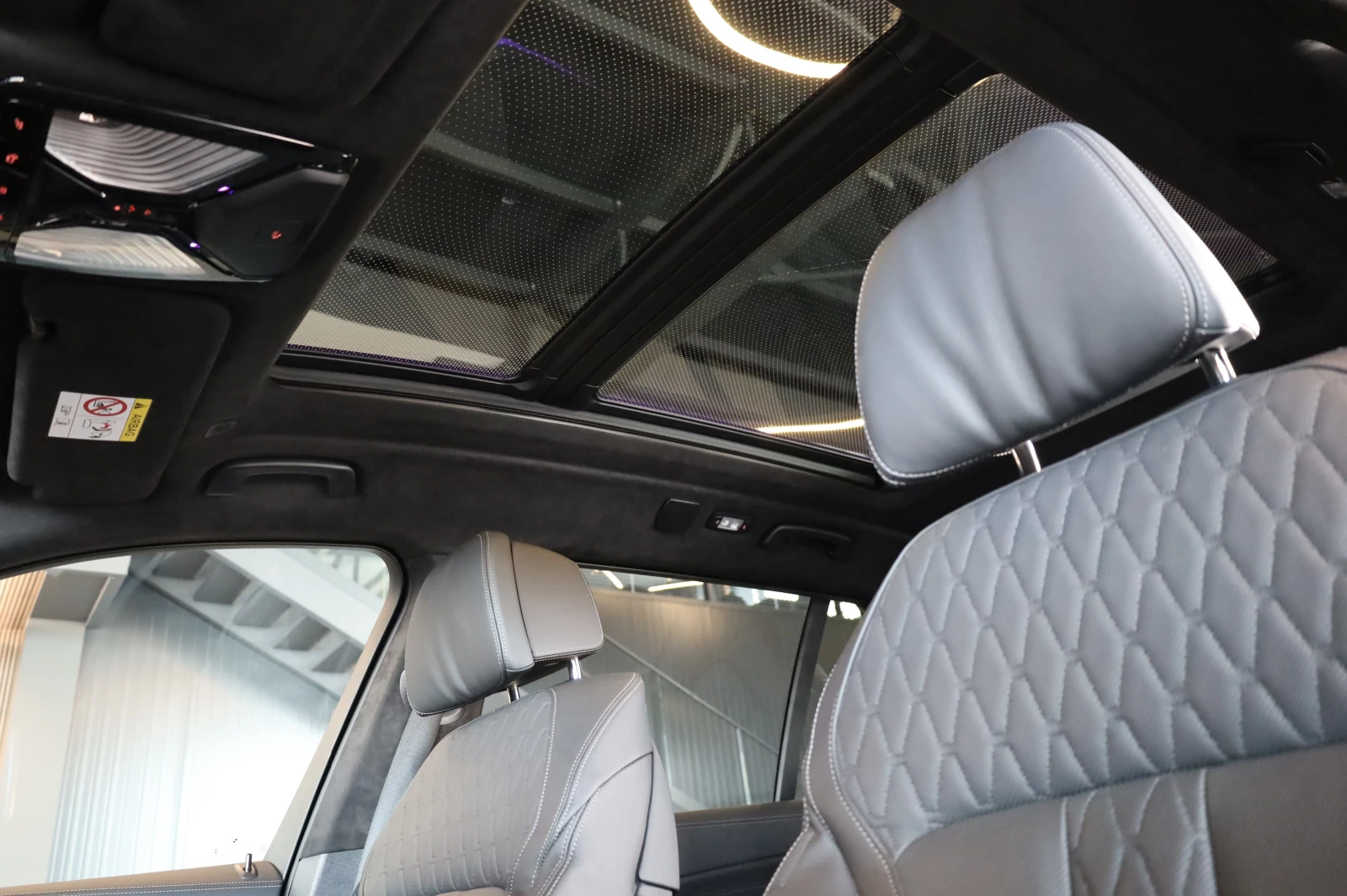 BMW X7 M SPORT PRO* XDRIVE* SWAROVSKI* SKY LOUNGE* , снимка 12 - Автомобили и джипове - 54817273