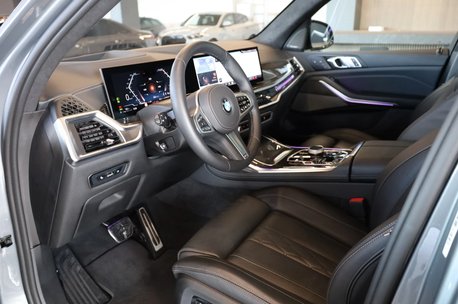 BMW X7 M SPORT PRO* XDRIVE* SWAROVSKI* SKY LOUNGE* , снимка 9 - Автомобили и джипове - 54817273