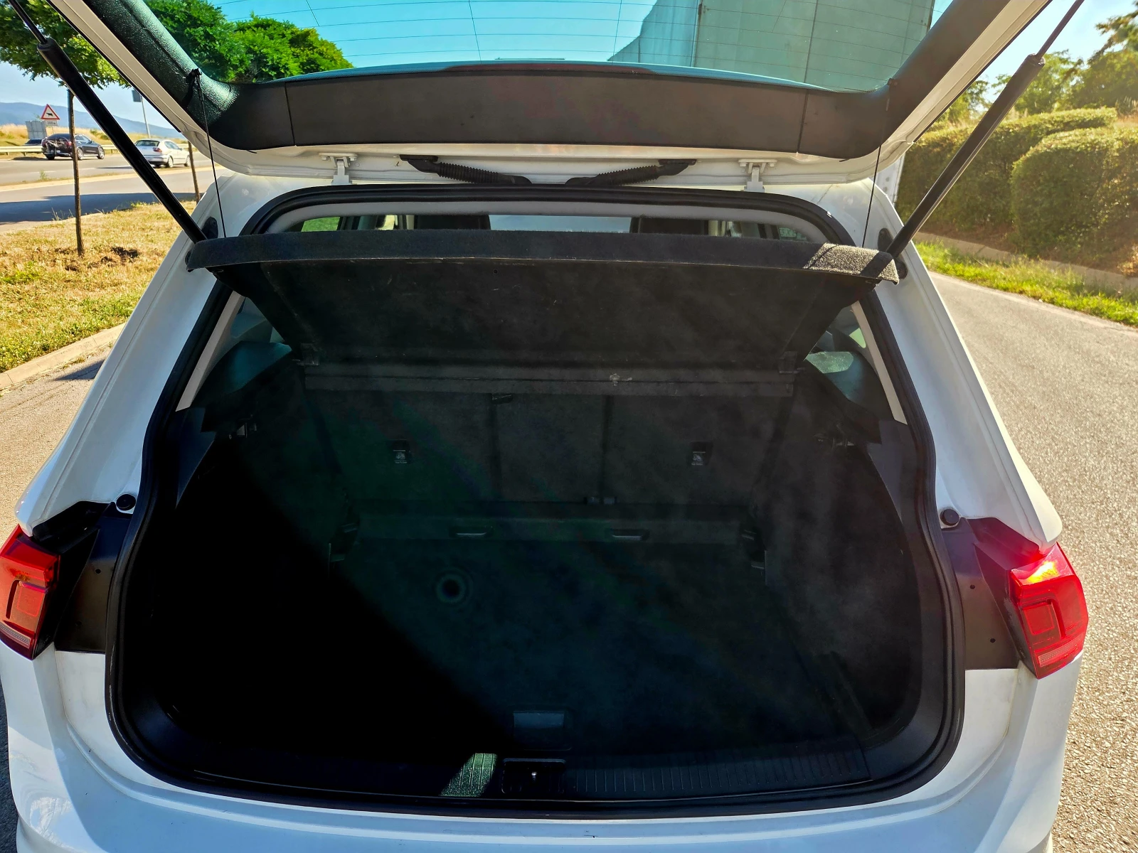 VW Tiguan 2.0 TDI/DSG/NAVI | Mobile.bg � ����������� 12