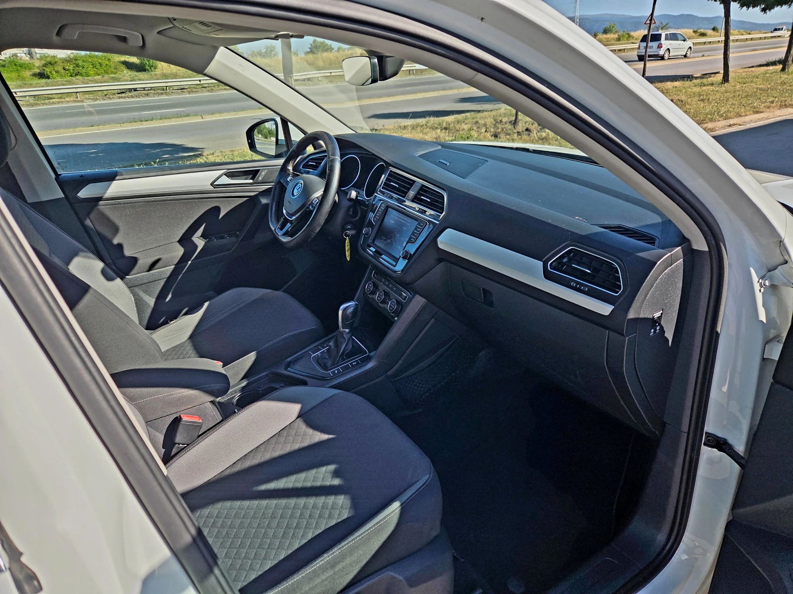 VW Tiguan 2.0 TDI/DSG/NAVI | Mobile.bg � ����������� 9