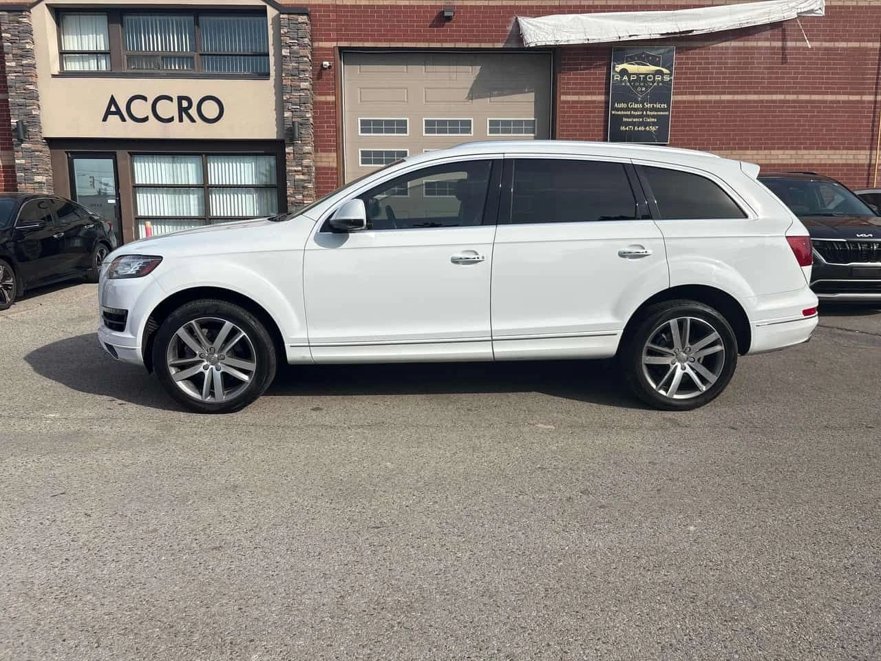 Audi Q7 * 3.0T Technik * CARFAX * ЦЕНА ДО БГ, снимка 2 - Автомобили и джипове - 55455852