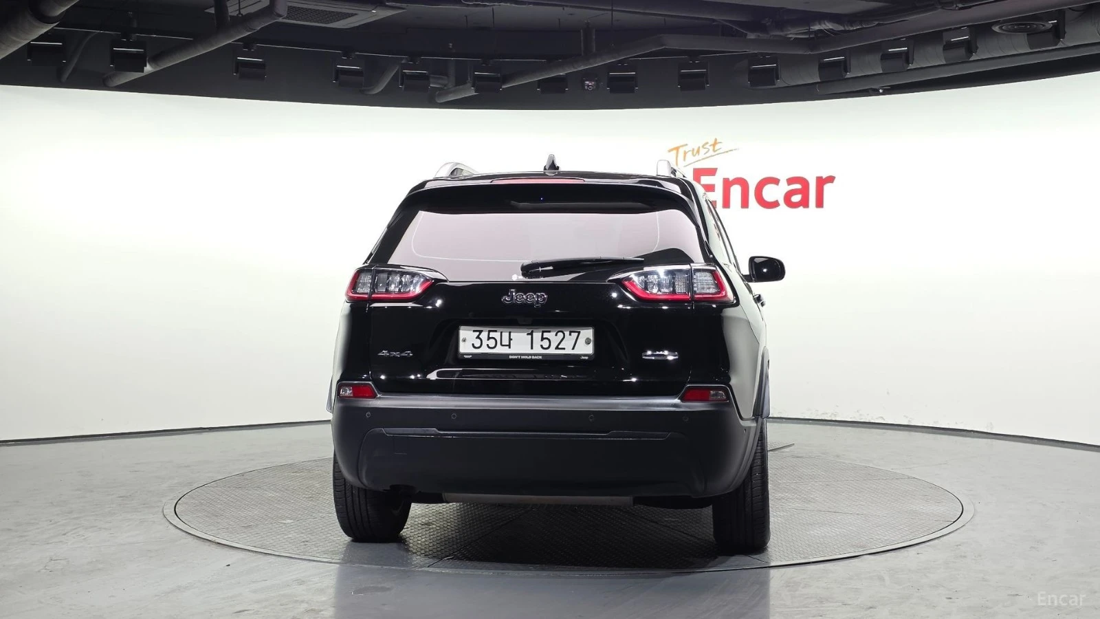 Jeep Cherokee 2.4* Longitude High* AWD* ПОДГРЕВ* КАМЕРА* ШИБИДАХ, снимка 4 - Автомобили и джипове - 55485085