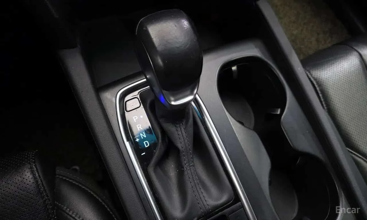 Hyundai Santa fe * Diesel 2.0 4WD * PREMIUM * ��������� * KEYLESS   | Mobile.bg � ����������� 9