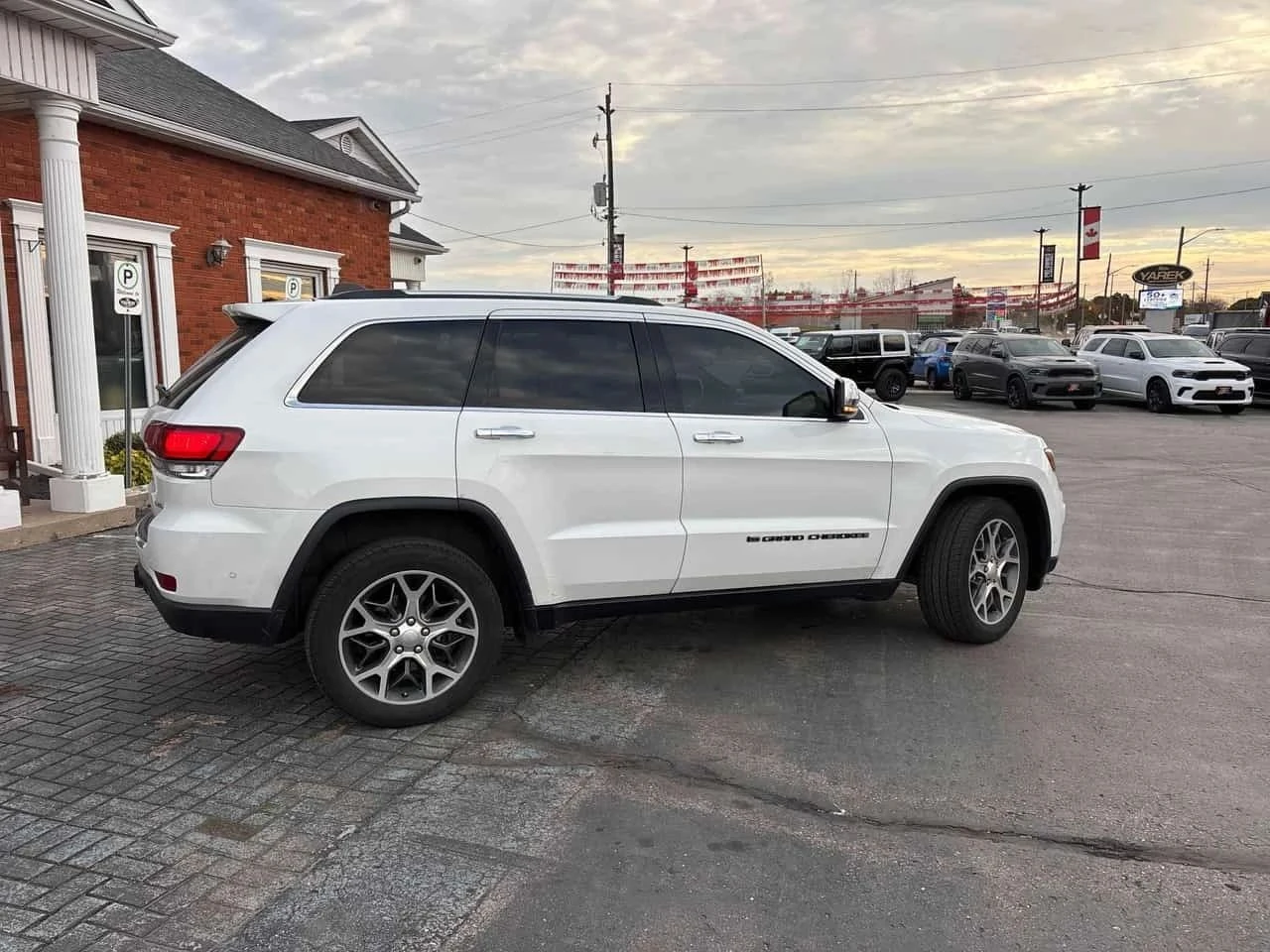 Jeep Grand cherokee, снимка 3 - Автомобили и джипове - 56717942