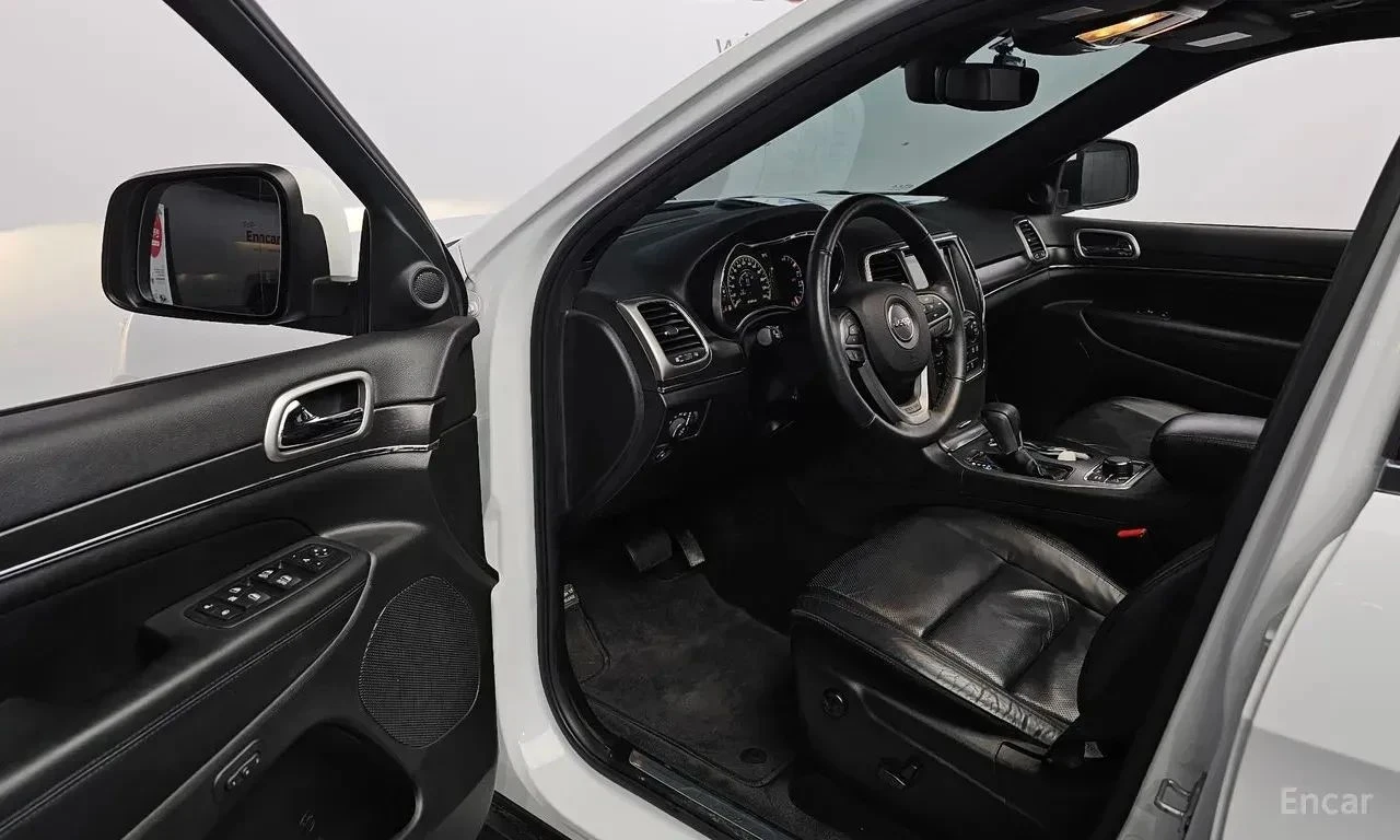 Jeep Grand cherokee, снимка 5 - Автомобили и джипове - 56736853