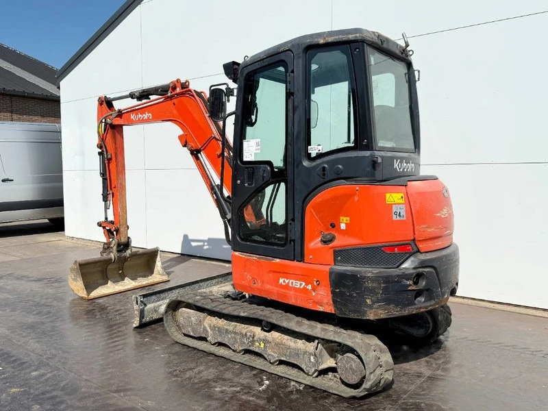 Багер Kubota KX037-4, снимка 3 - Индустриална техника - 53477069