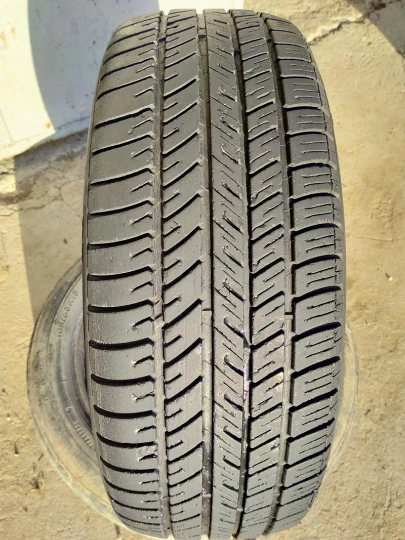 Гуми Летни 185/65R15, снимка 1 - Гуми и джанти - 31930714