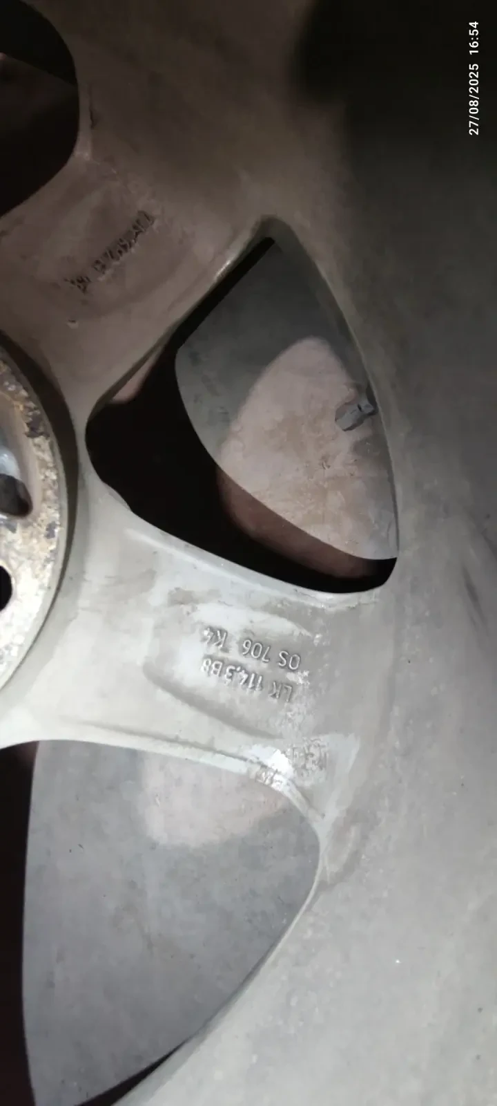 ���� � ������ 215/65R16 | Mobile.bg � ����������� 4