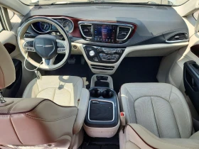 Chrysler Pacifica 3.6l Limited, снимка 8