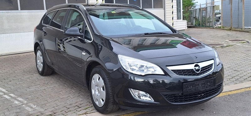 Opel Astra 1.4 turbo Navi 140kc 2012, снимка 3 - Автомобили и джипове - 45699174