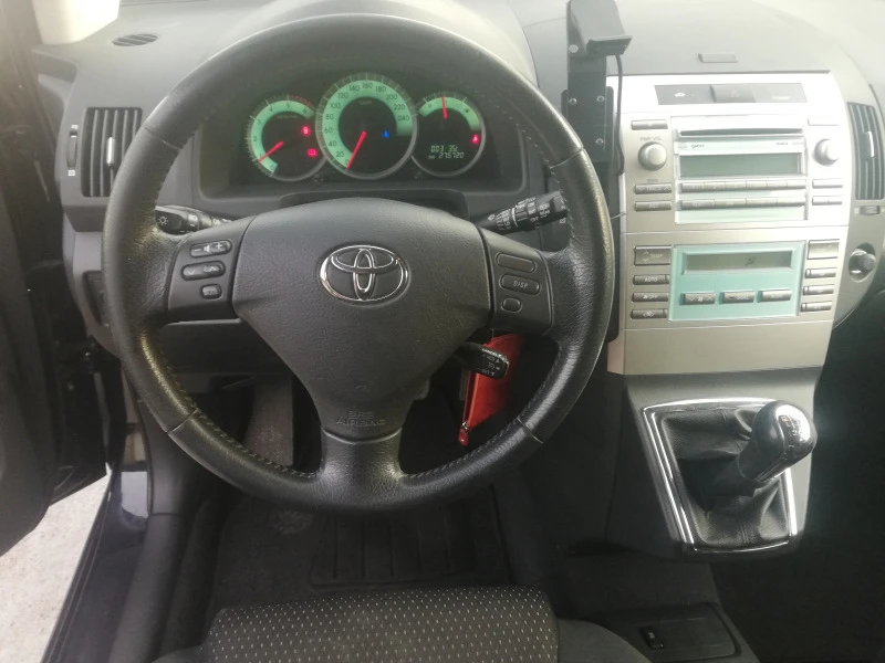 Toyota Corolla verso 2, 2D4D, снимка 7 - Автомобили и джипове - 46614112