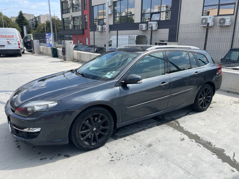 Renault Laguna 2.0dci 4control, снимка 2 - Автомобили и джипове - 47503123