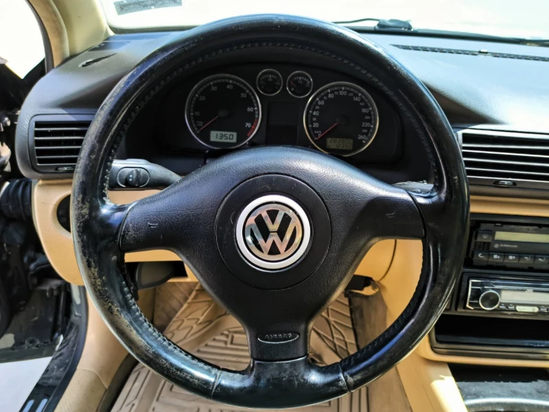 VW Passat 1.8т, снимка 3 - Автомобили и джипове - 48213990