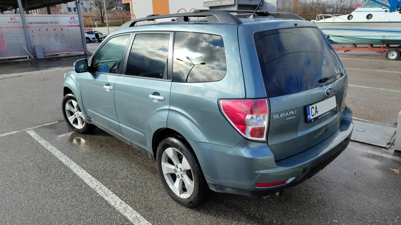 Subaru Forester, снимка 8 - Автомобили и джипове - 48297082