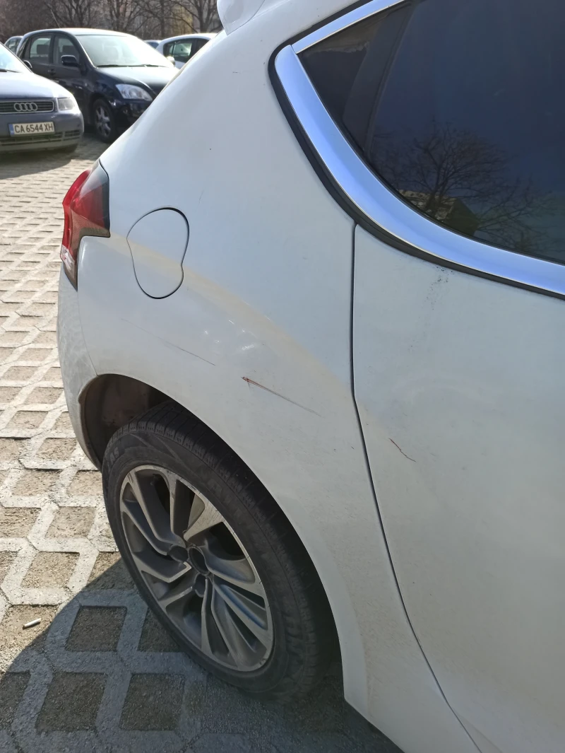 Citroen DS4 1.6 e-hdi, снимка 7 - Автомобили и джипове - 49088428