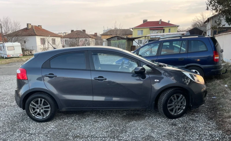 Kia Rio, снимка 16 - Автомобили и джипове - 49136997