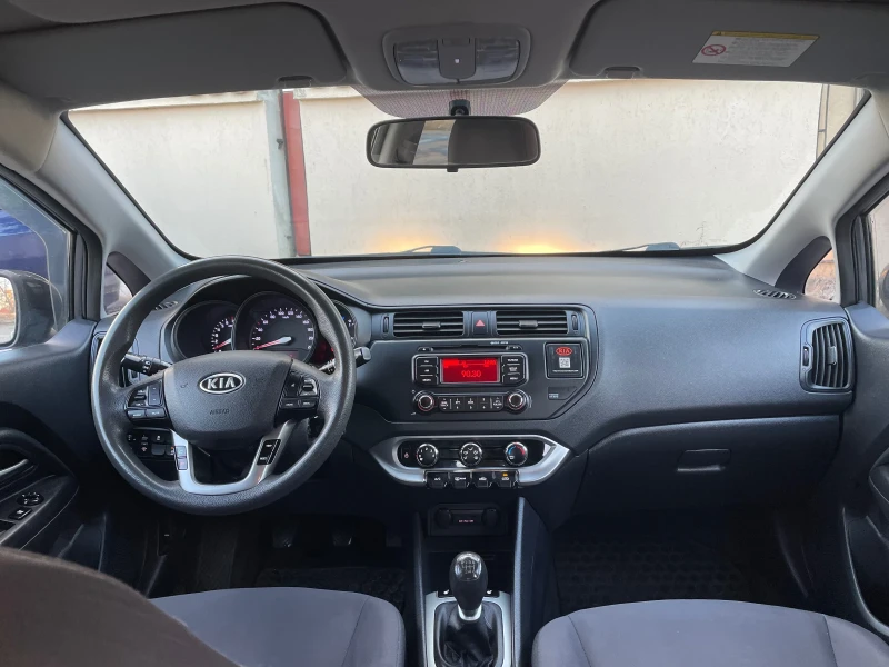 Kia Rio, снимка 10 - Автомобили и джипове - 49136997