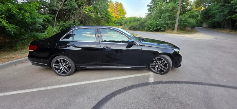 Mercedes-Benz E 220 9G tronic, снимка 13 - Автомобили и джипове - 52005501
