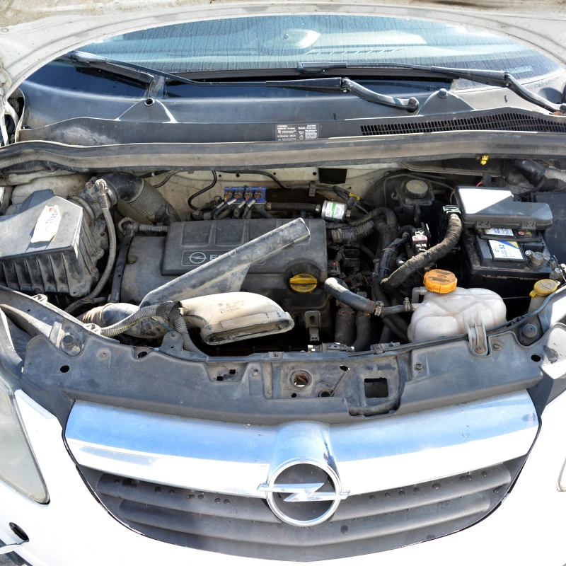 Opel Corsa 1.2 i, снимка 7 - Автомобили и джипове - 52164417