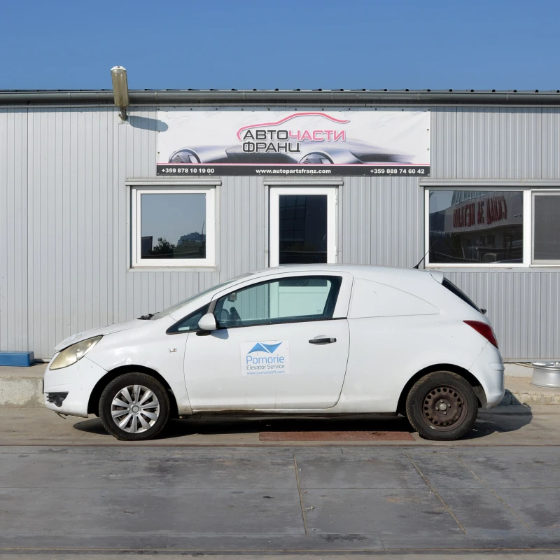 Opel Corsa 1.2 i, снимка 2 - Автомобили и джипове - 52164417