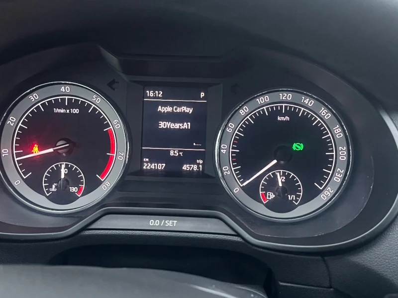 Skoda Octavia, снимка 14 - Автомобили и джипове - 52792431