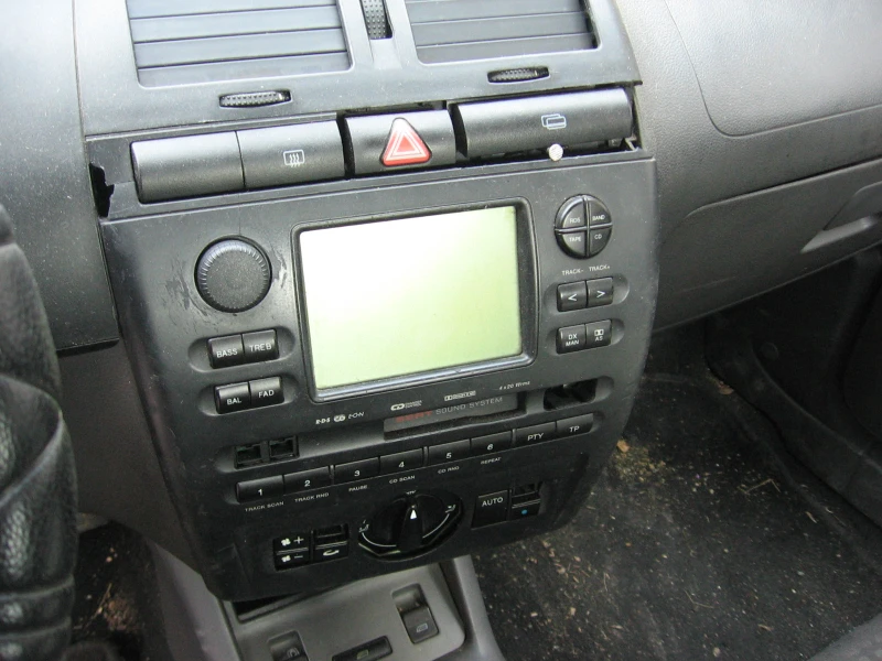 Seat Cordoba 1.9TDI, снимка 4 - Автомобили и джипове - 52848348