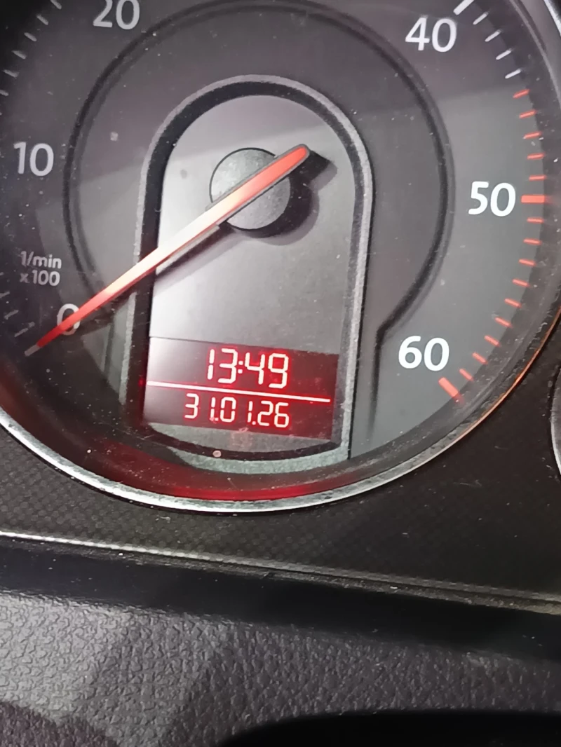 VW Passat 2.0 tdi, снимка 4 - Автомобили и джипове - 53323964