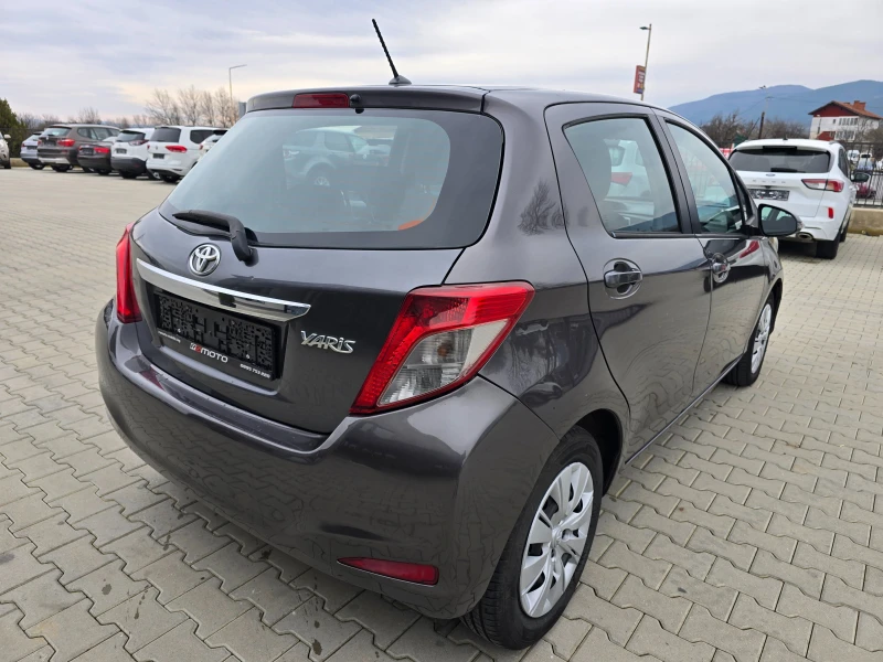 Toyota Yaris 1.3 VVT-I, Нави, Камера, 99к.с., 6 скорости!, снимка 4 - Автомобили и джипове - 53520478